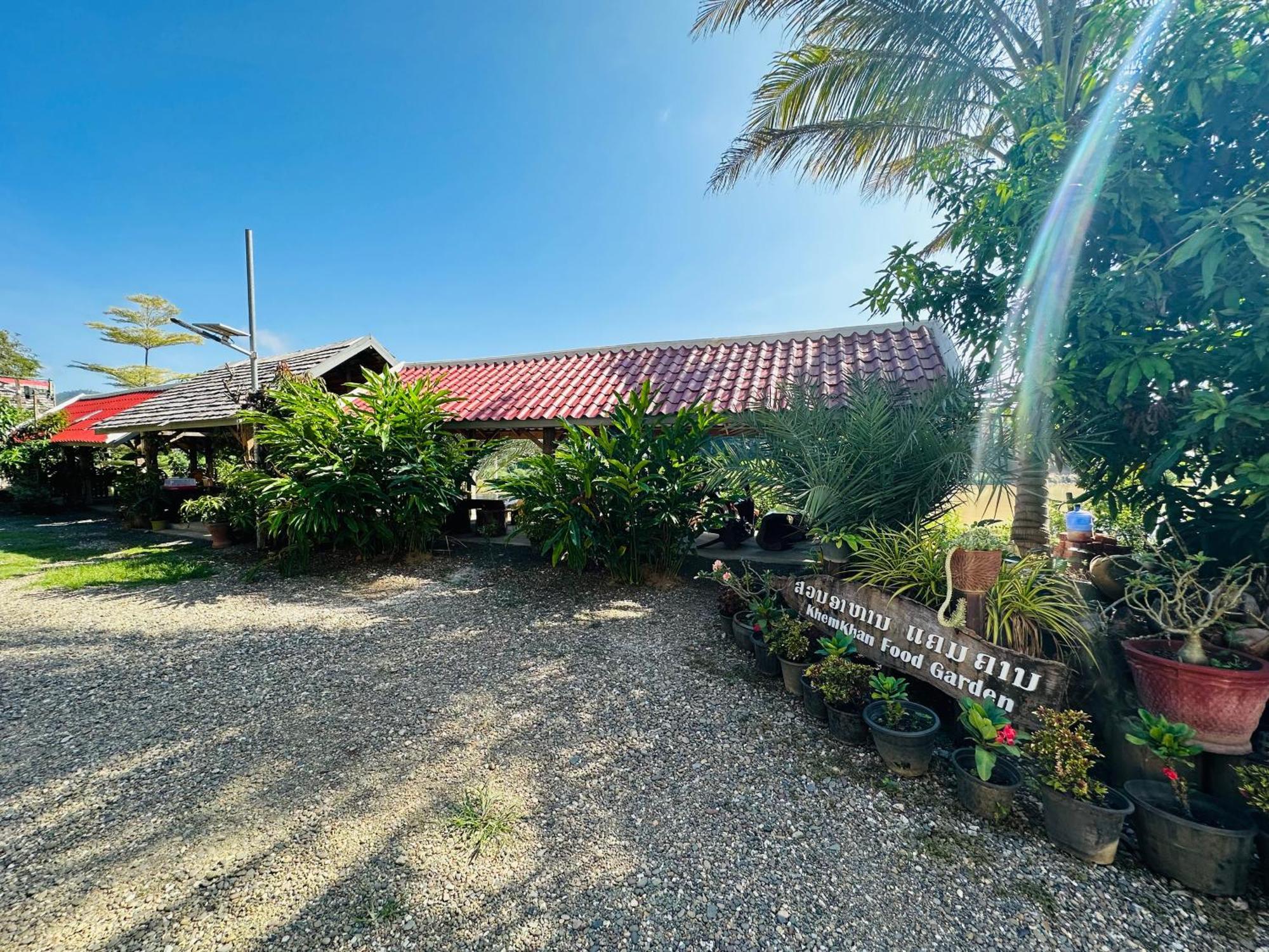 Kingkham Riverside Hotel Luang Prabang Exterior photo