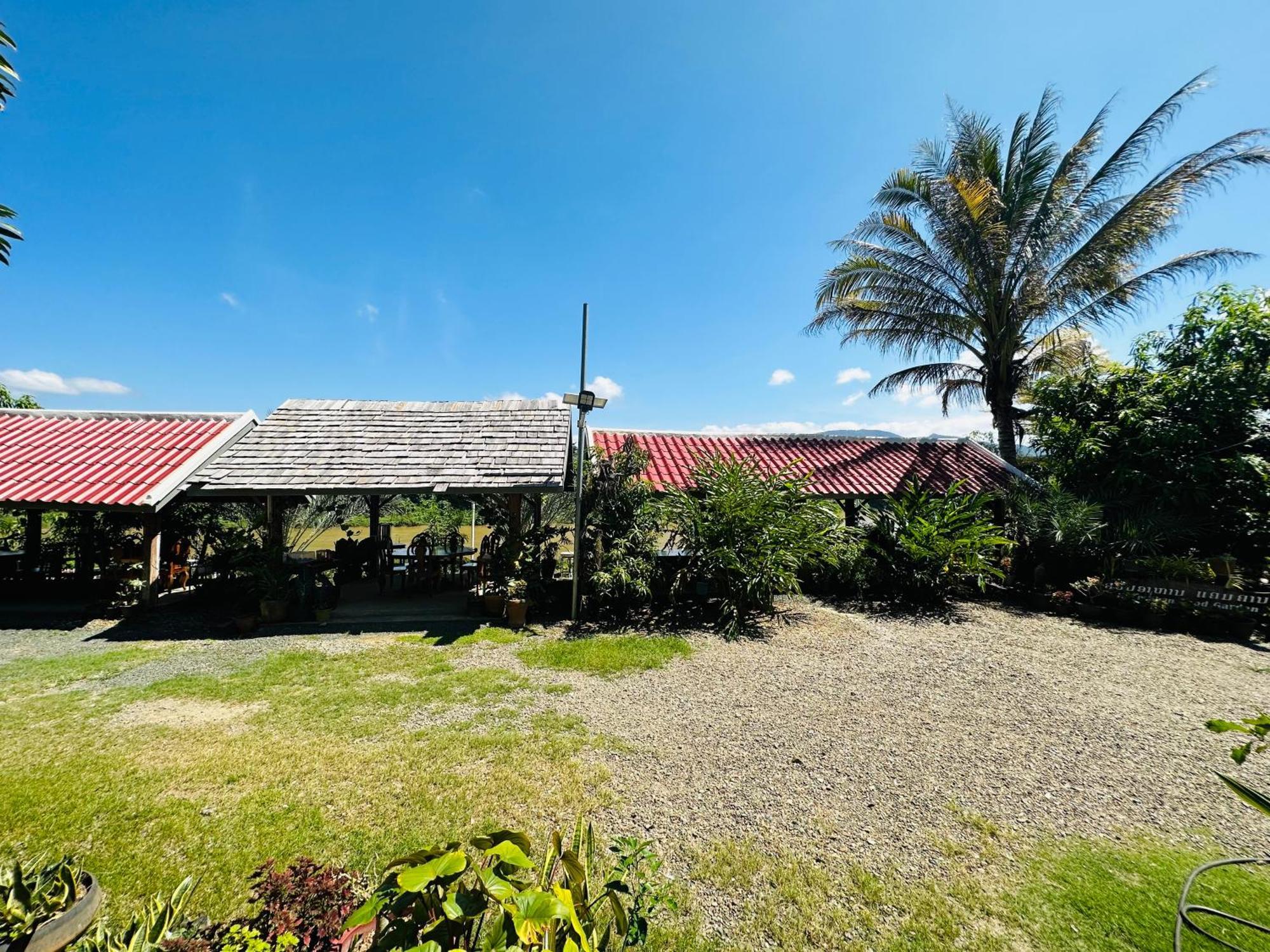 Kingkham Riverside Hotel Luang Prabang Exterior photo