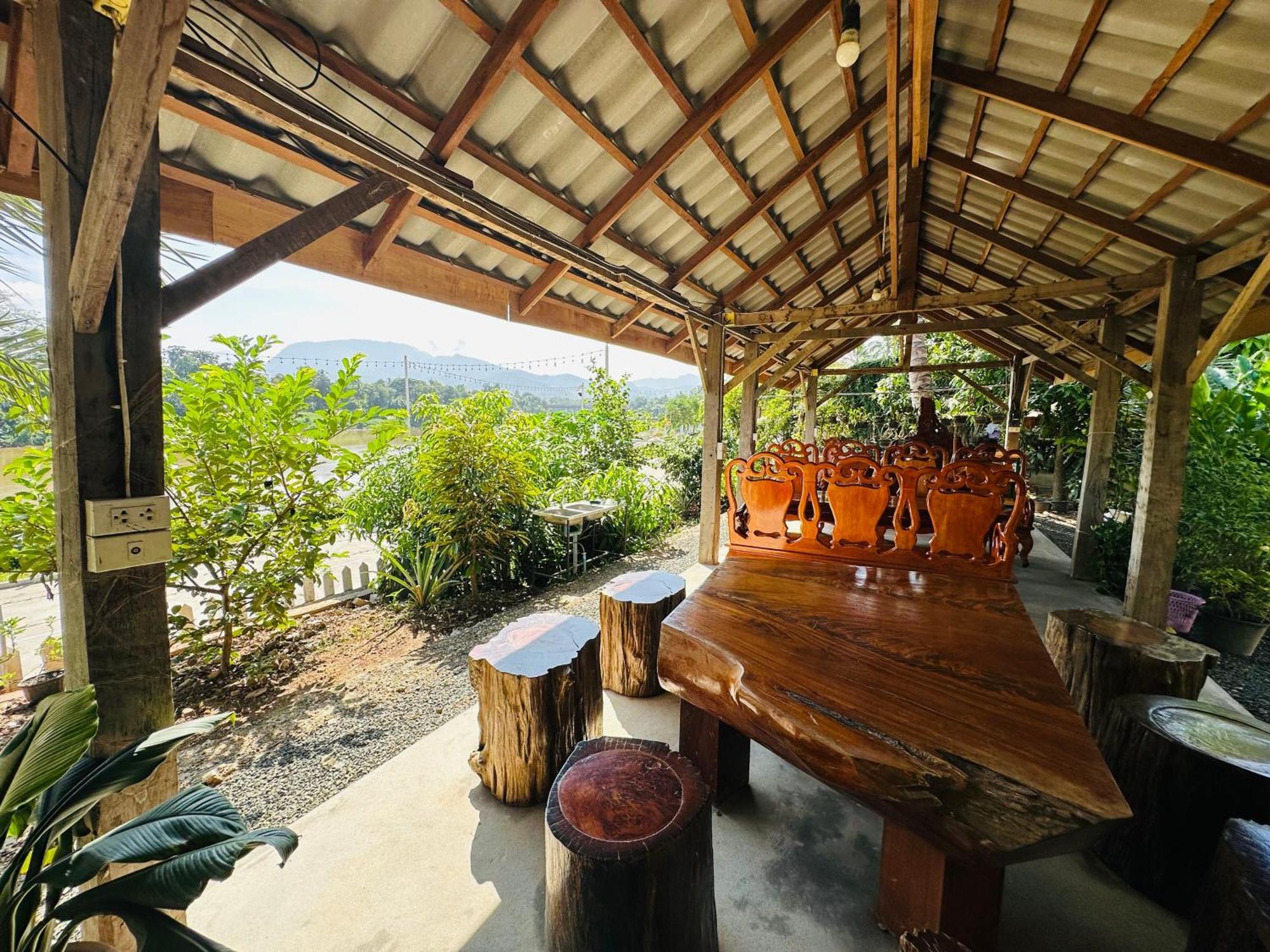 Kingkham Riverside Hotel Luang Prabang Exterior photo