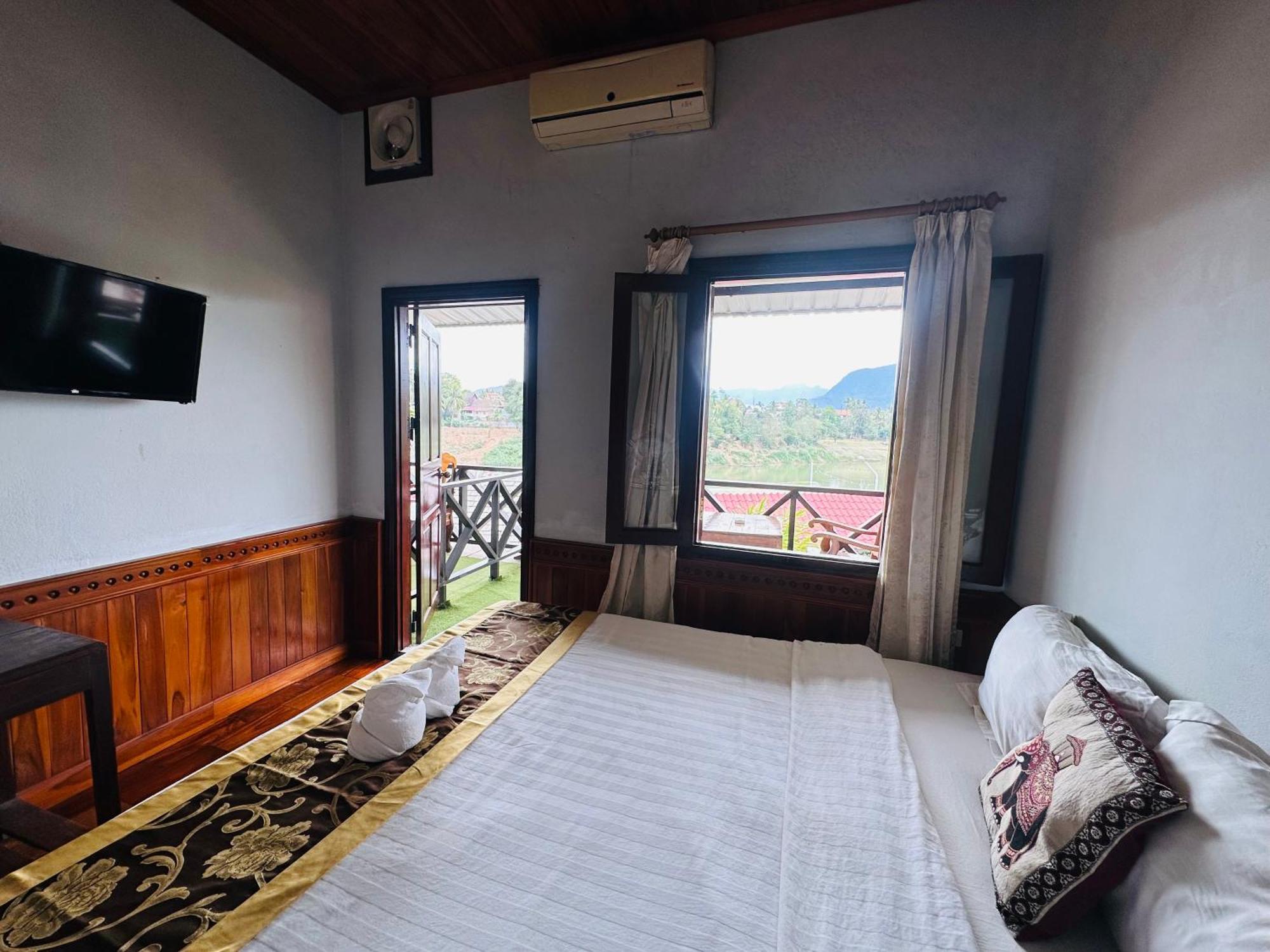 Kingkham Riverside Hotel Luang Prabang Exterior photo