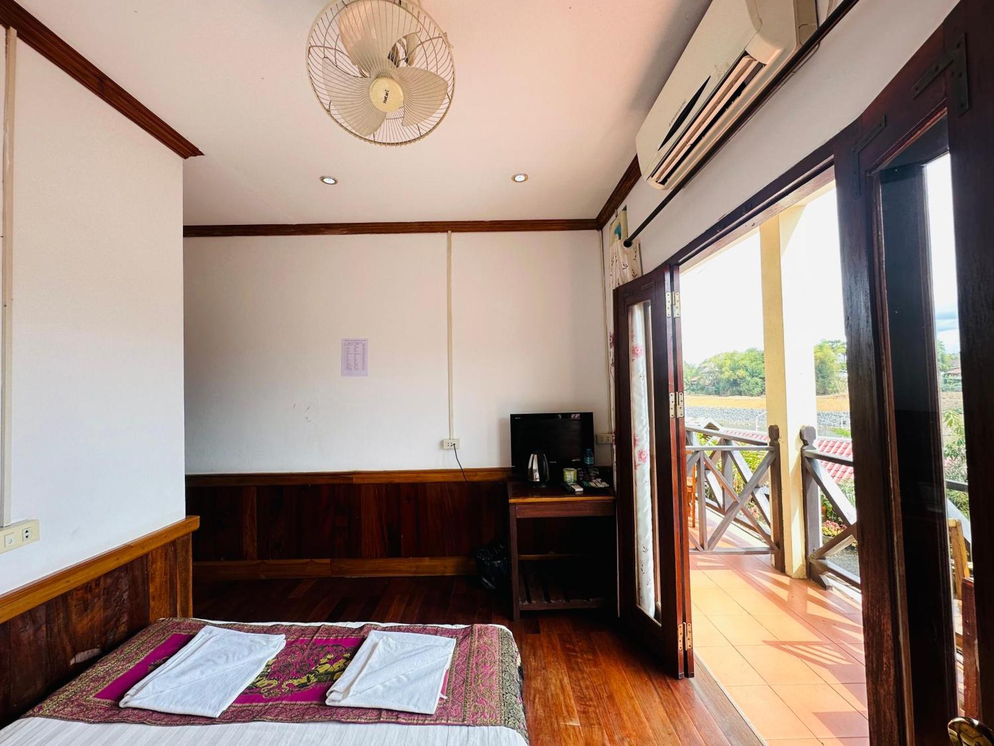 Kingkham Riverside Hotel Luang Prabang Exterior photo