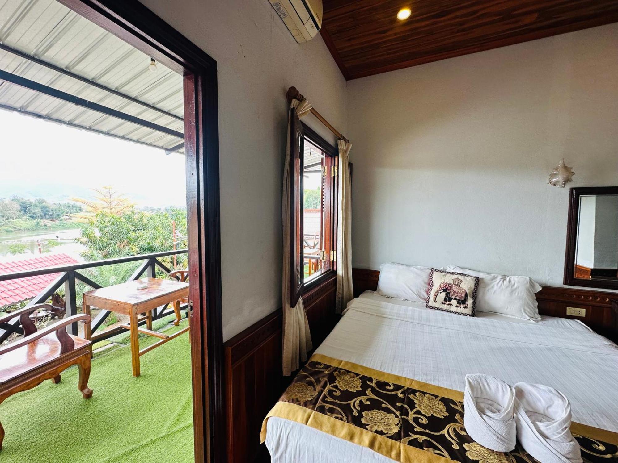 Kingkham Riverside Hotel Luang Prabang Exterior photo
